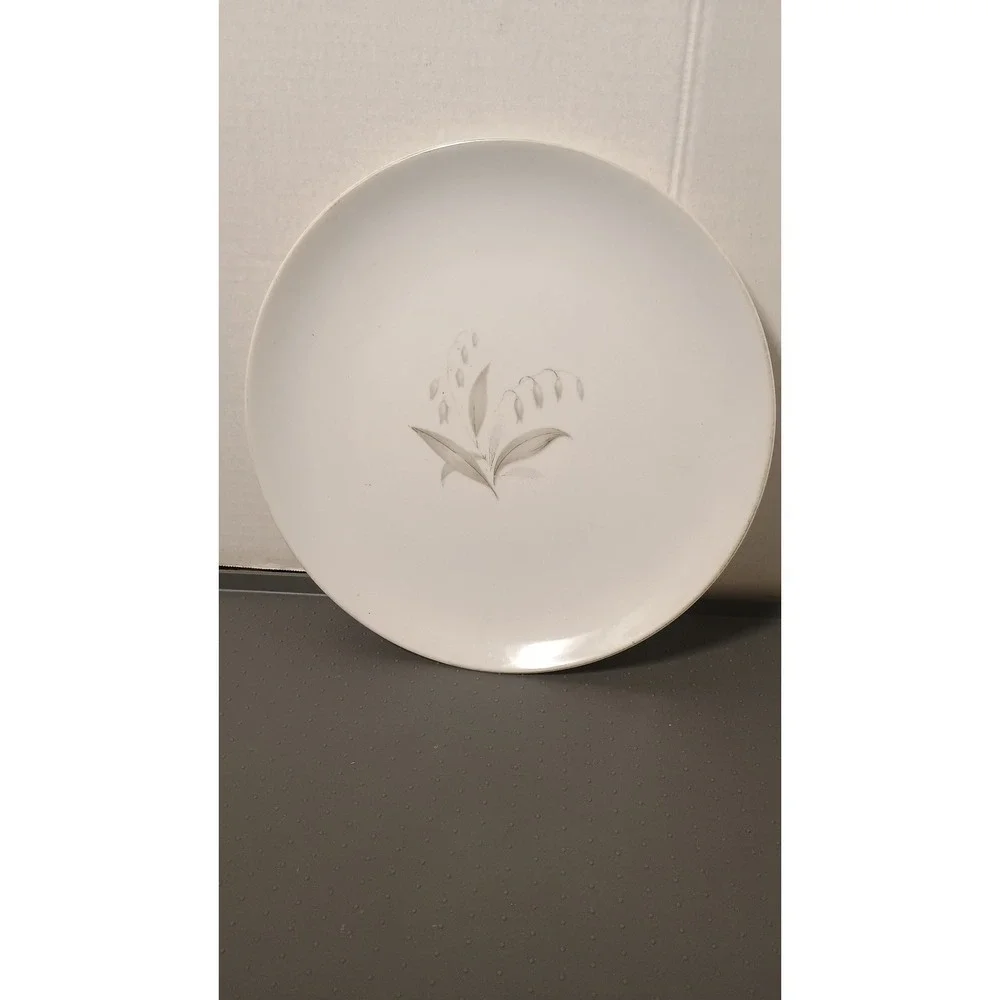 Noritake Dinner Plate 9.25in White Excellent Lily of the Valley Silver MCM